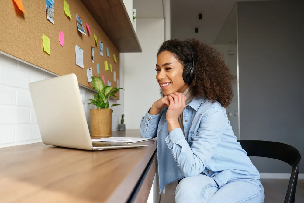 woman working on laptop